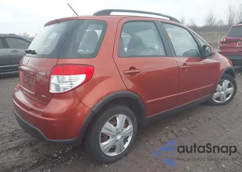 2013 Suzuki Sx4 Premium z USA, uszkodzony, nr VIN JS2YB5A30D6100191